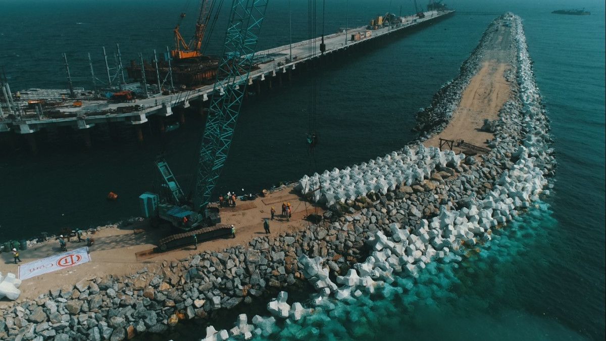 Break-water-Accropode-Construction-Project-1